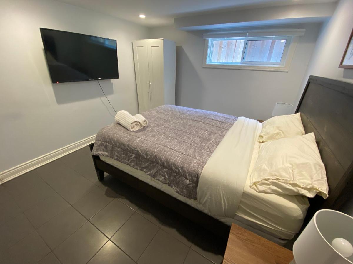 Yonge And Finch Subway !S Spacious And Modern Private Bd With Shared Bathroom Toronto Exterior photo