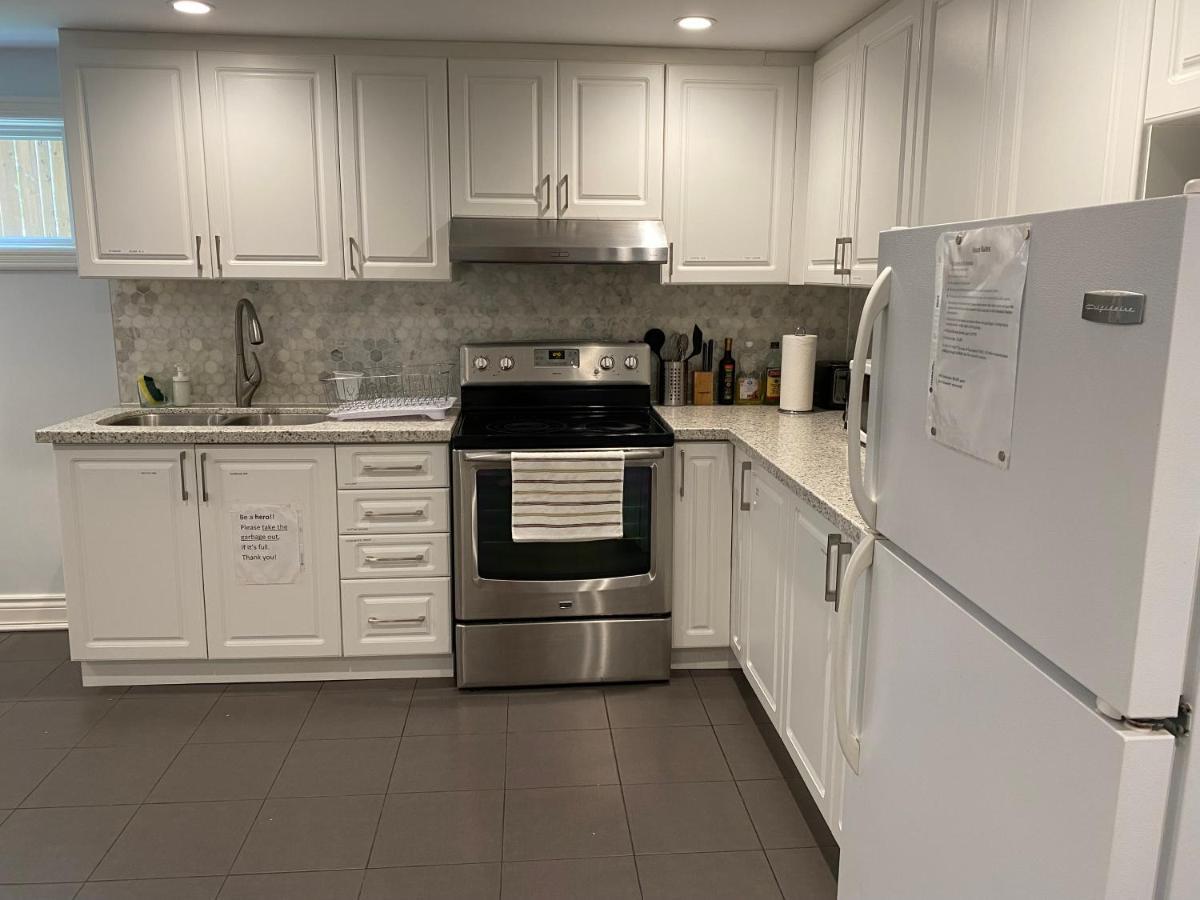 Yonge And Finch Subway !S Spacious And Modern Private Bd With Shared Bathroom Toronto Exterior photo